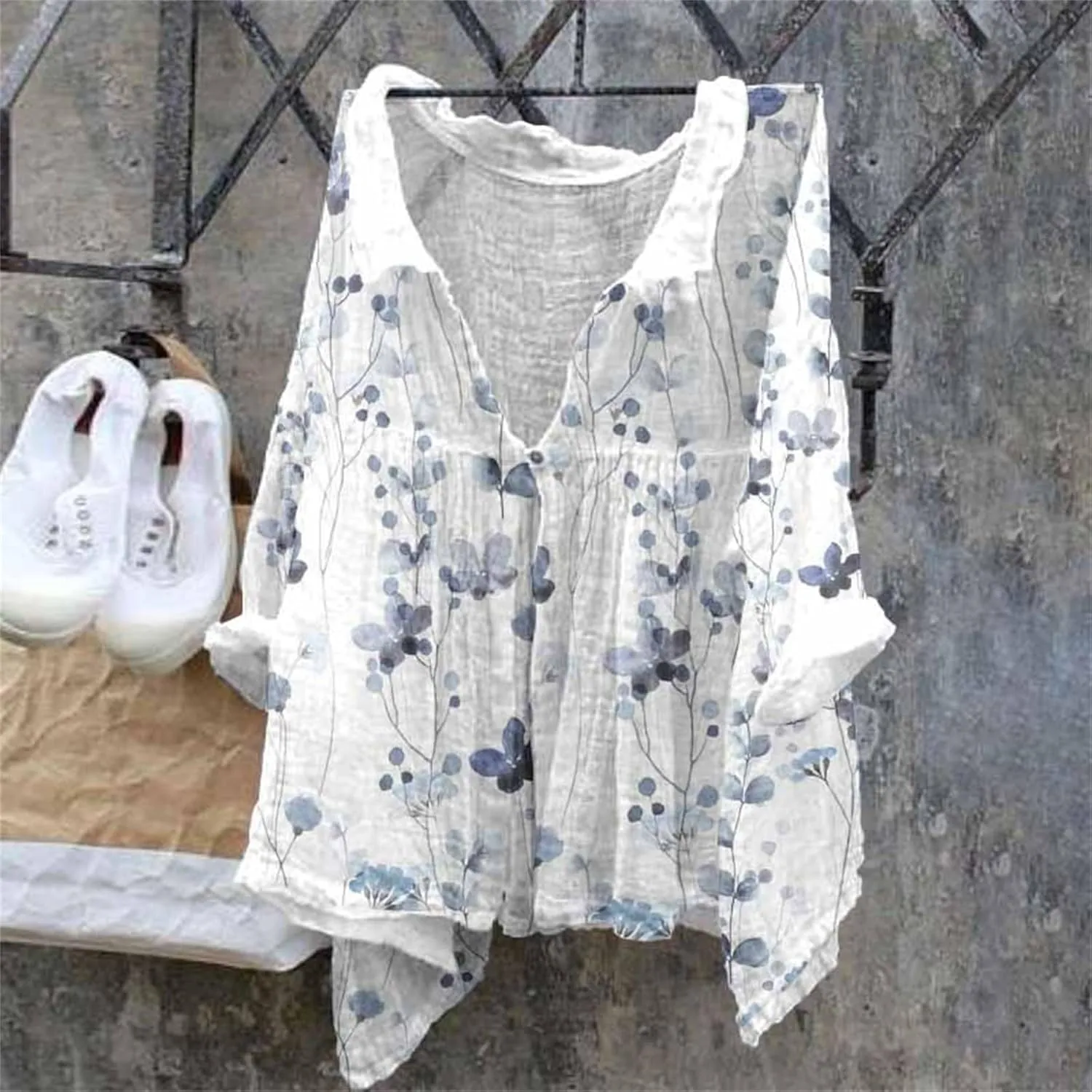 Boho Floral Blouses for Women Babydoll Linen Shirts 2025 Casual Summer 3/4 Sleeve V-Neck Button Down Peasant Tops
