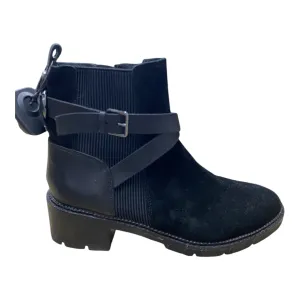 Boots Ankle Flats By Donald Pliner In Black, Size: 8