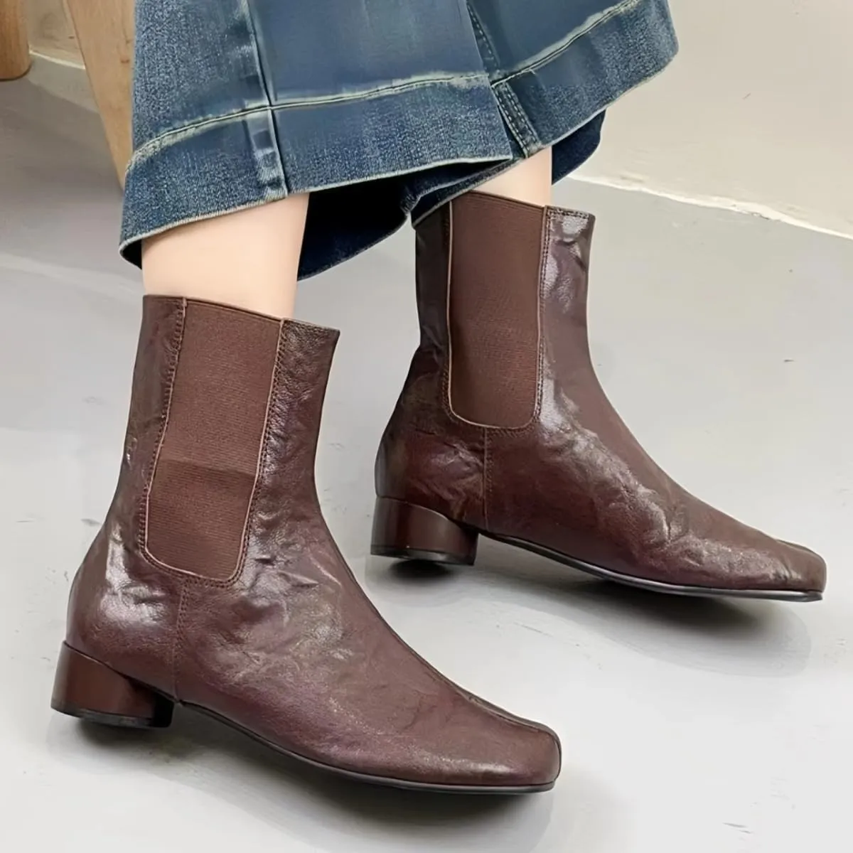 Fashion Retro Closed Split Toe Tabi Shoes Slip on Chelsea Boots for Women Ankle Booties with Elastic Band Genuine Leather Chunky Block Low Heels Cowgirl Casual Street Cool Style