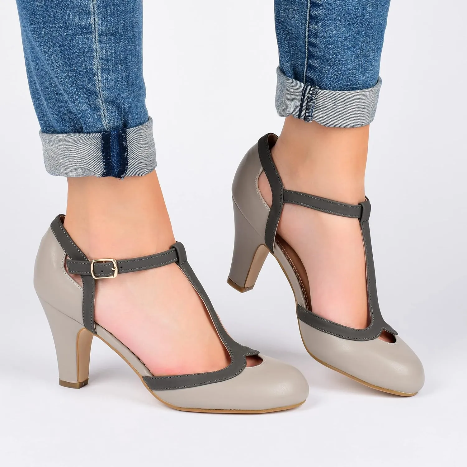 Journee Collection womens Pumps