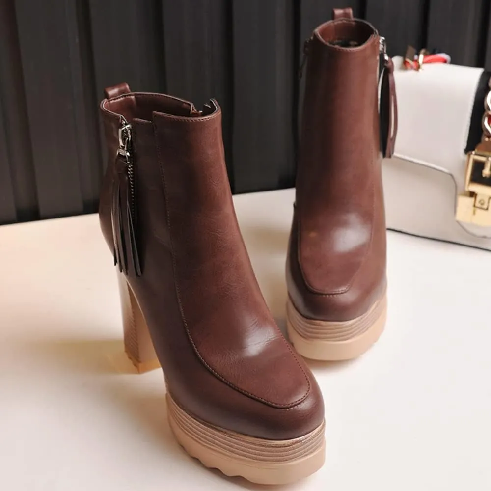 LEHOOR Women Platform Booties Chunky Block Heel Round Toe Ankle Boots With Side Zipper Fringe 4 inch Stacked Heel Lug Sole Short Boots Winter Warm for Ladies Fashion Wedding Booties 4-11 M US