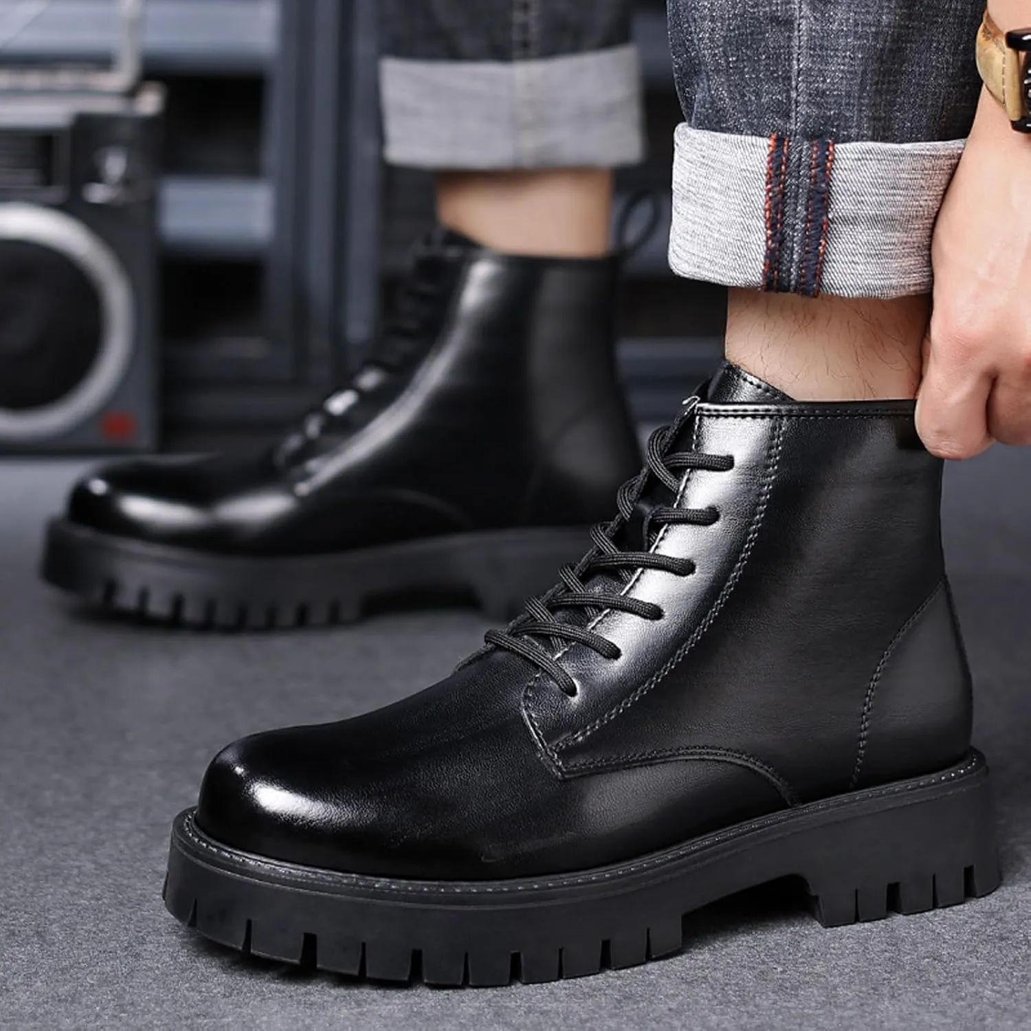 Men's Soft Leather Lug Sole Low Chunky Heel Combat Boots Retro Comfort Lace-up Round Toe Four Seasons Platform Block Heel Chukka Boots Casual Dress Riding Motorcycle Boots