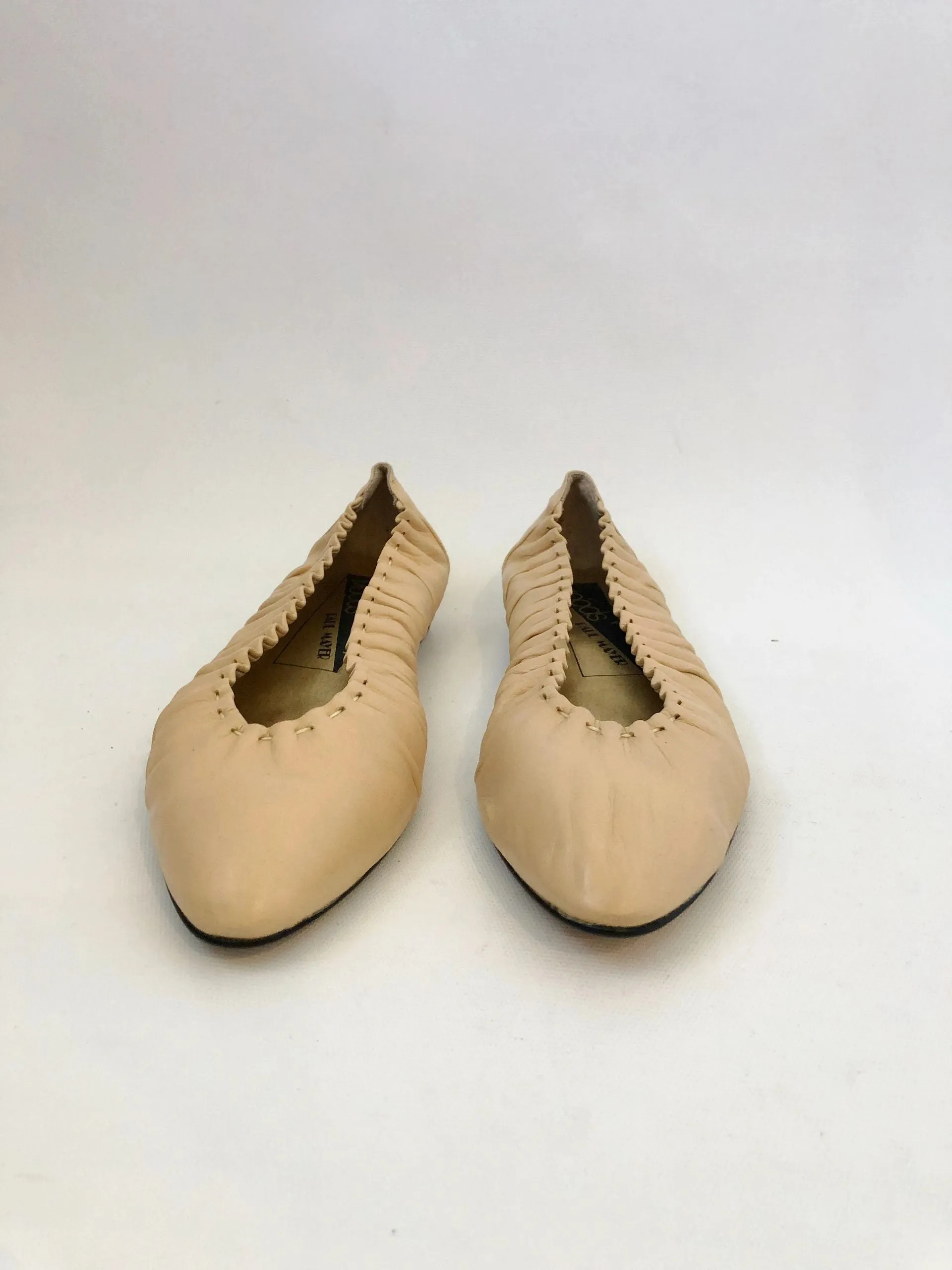 NEW Paul Mayer Flats Size 8