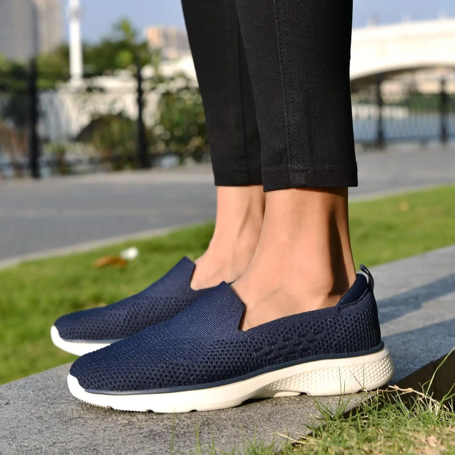 Puxowe Women's Slip-On Walking Tennis Shoes Low Top Comfortable Casual Travel Work Driving Sneaker