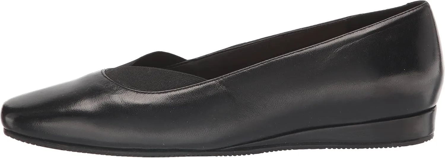 SoftWalk Women's Flats