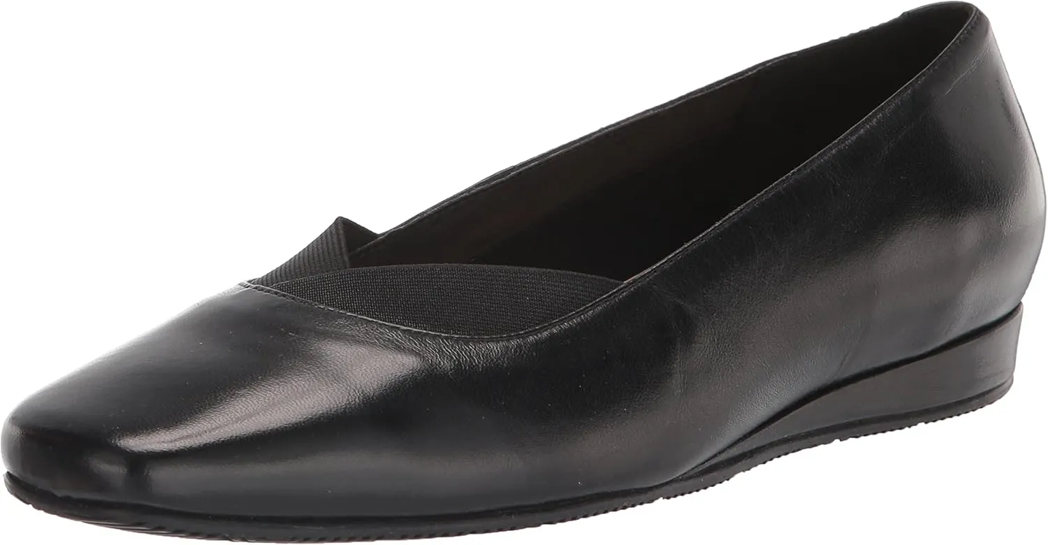 SoftWalk Women's Flats