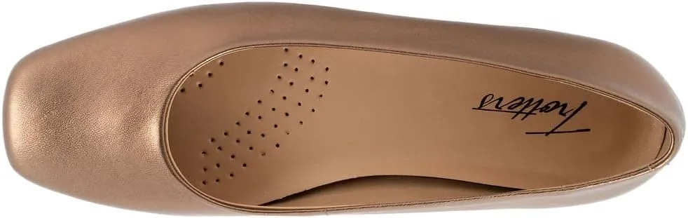 Trotters Women's Flats