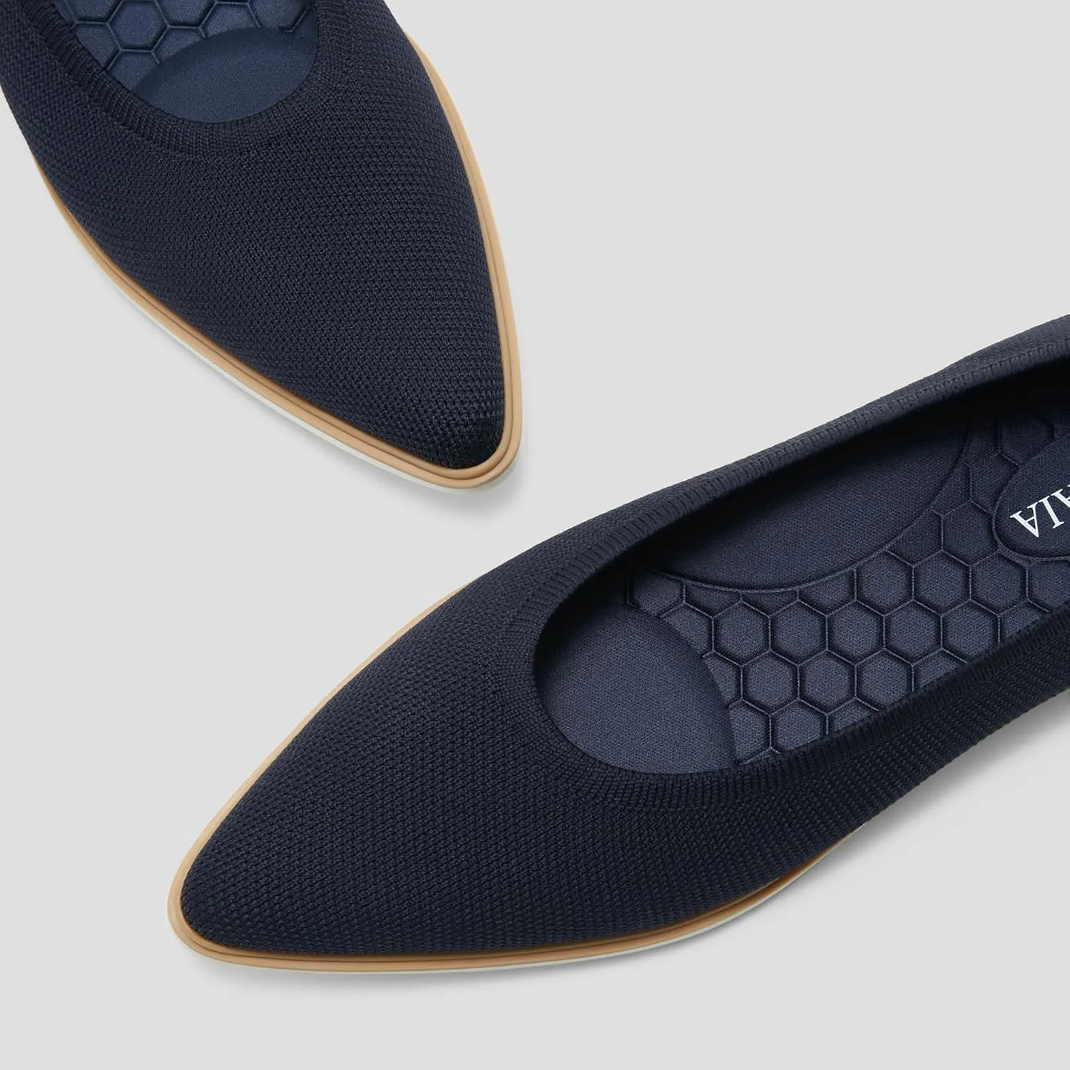 VIVAIA Veronica Pointed-Toe All-Day Standing Slip-On Flat