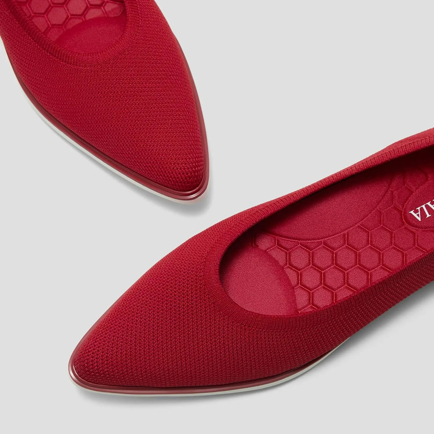 VIVAIA Veronica Pointed-Toe All-Day Standing Slip-On Flat