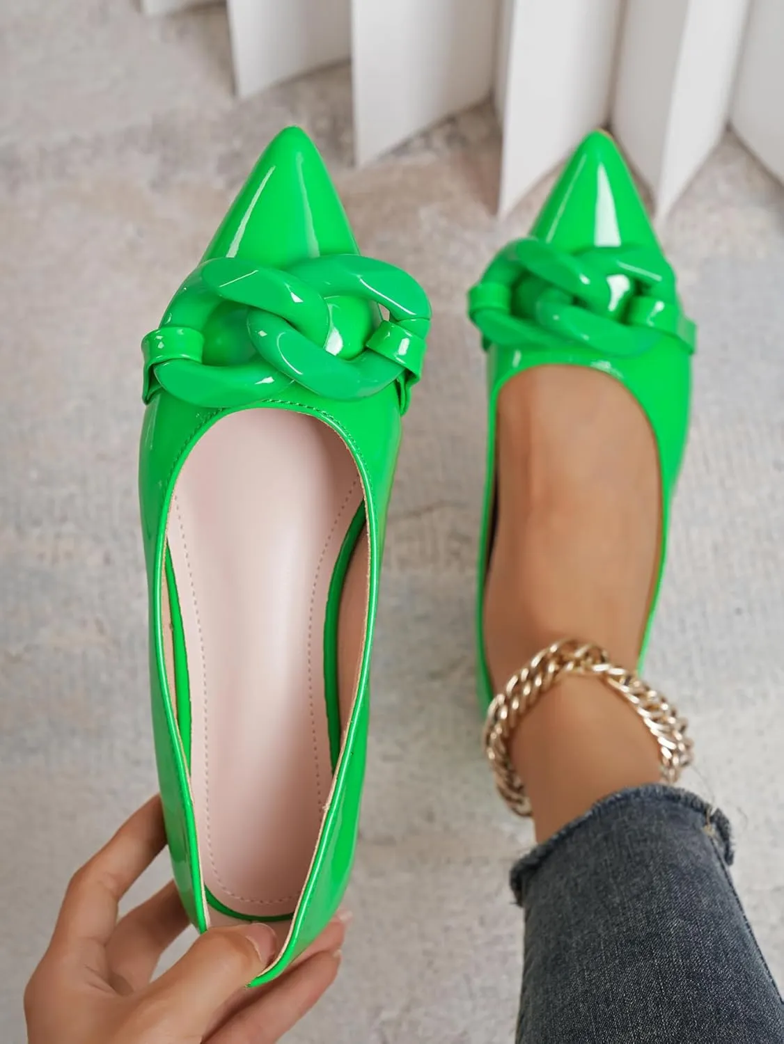 Women Patent Leather Pointed Toe Ballet Flats with Chain Embellishment Daily Shoes
