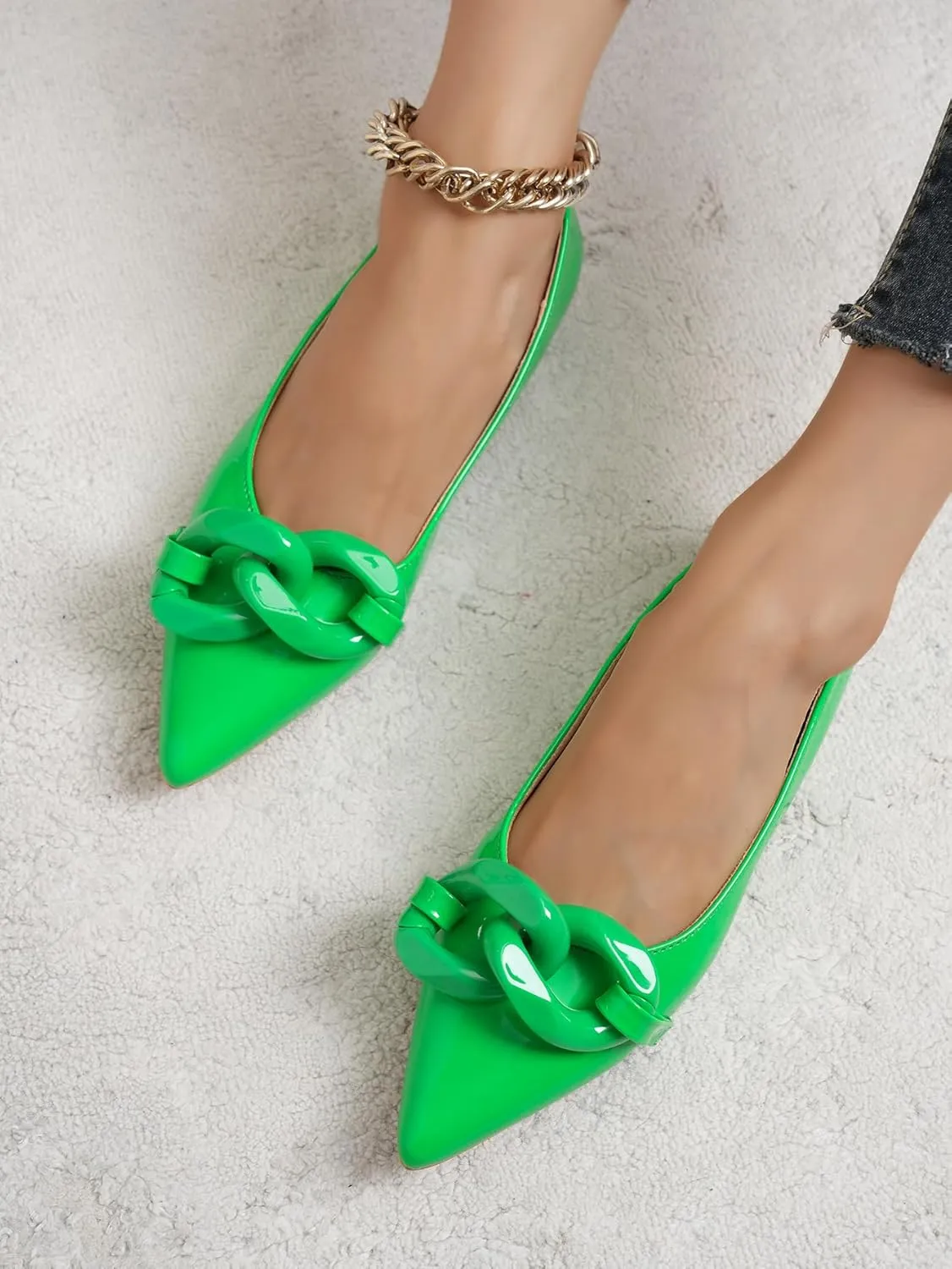 Women Patent Leather Pointed Toe Ballet Flats with Chain Embellishment Daily Shoes