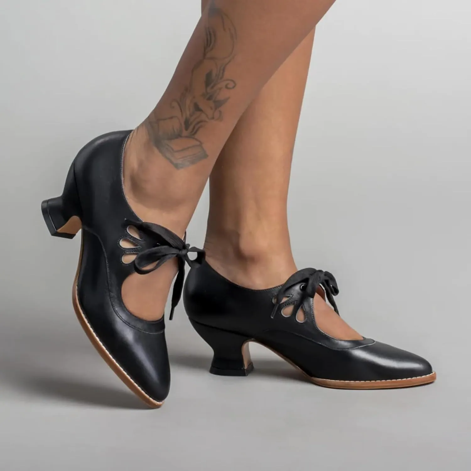 Women's Chunky Heel Lace Up Oxfords Pointed Toe Mid Chunky Heel Brogues Casual Saddle Shoes Comfortable Wingtip High Heel Pumps Shoes