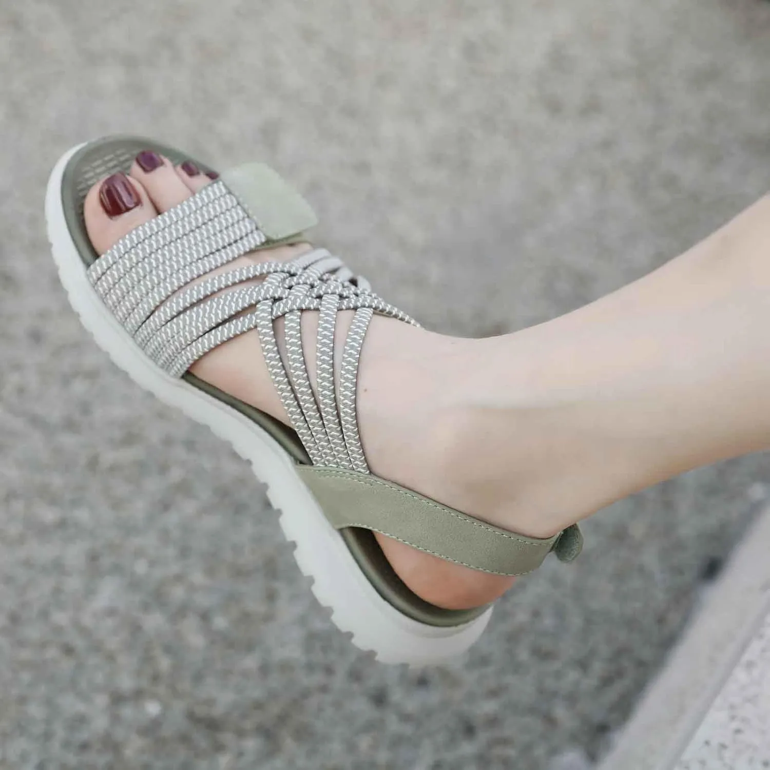 Women's Comfortable Open Toe Sandals with Thick Platform Sole for Casual Wear Summer Walking Beach Vacation