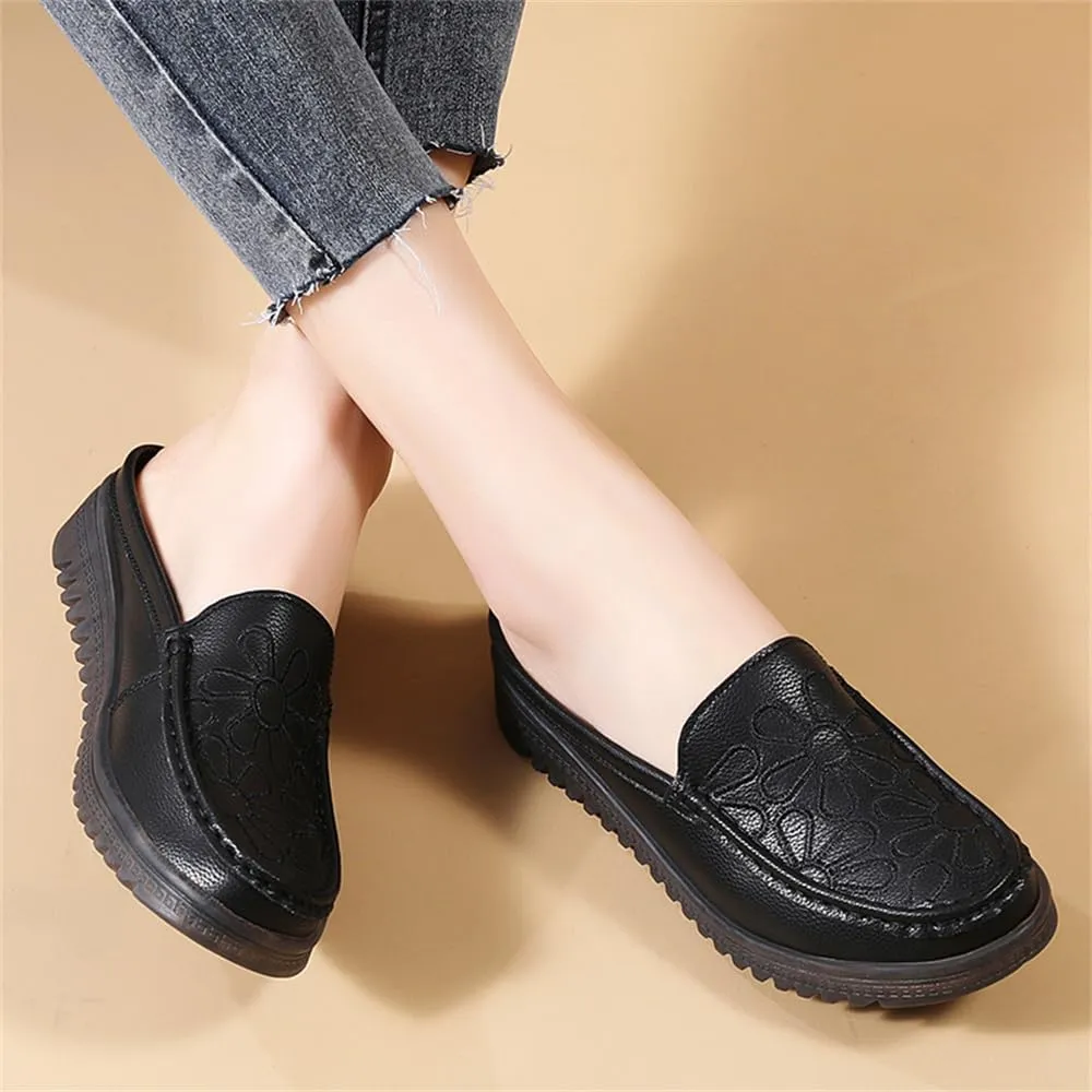 Women's Leather Closed Toe Clogs,Comfort Cutout Arch Support Softsole Slip-On Mules Loafers Slides