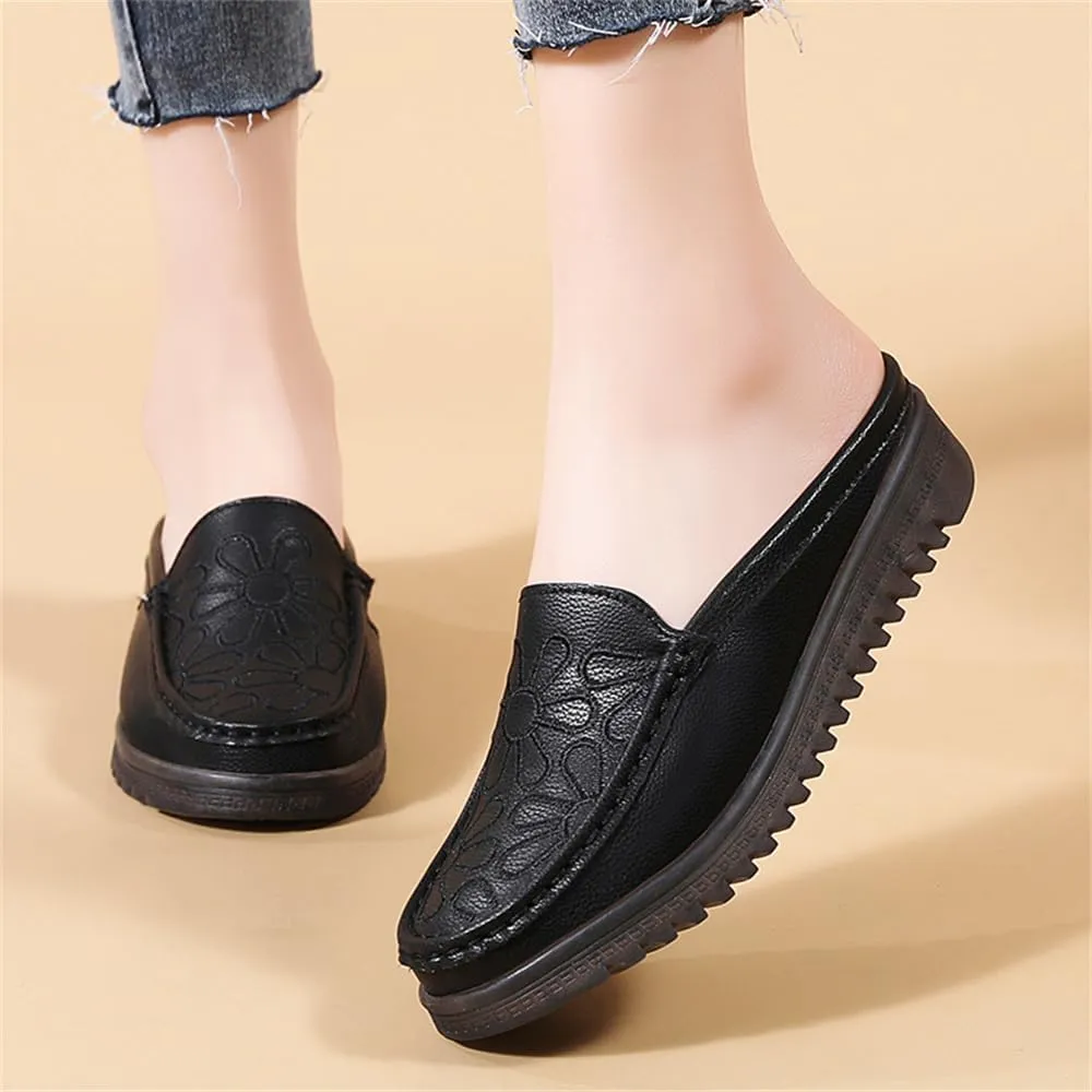 Women's Leather Closed Toe Clogs,Comfort Cutout Arch Support Softsole Slip-On Mules Loafers Slides