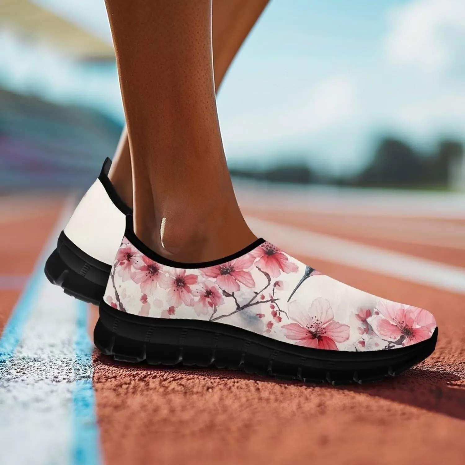 Women's Slip On Sneakers Casual Loafers Lightweight Non Slip Sports Tennis Shoes Comfort Soft Walking Shoes US 5.5-11.5
