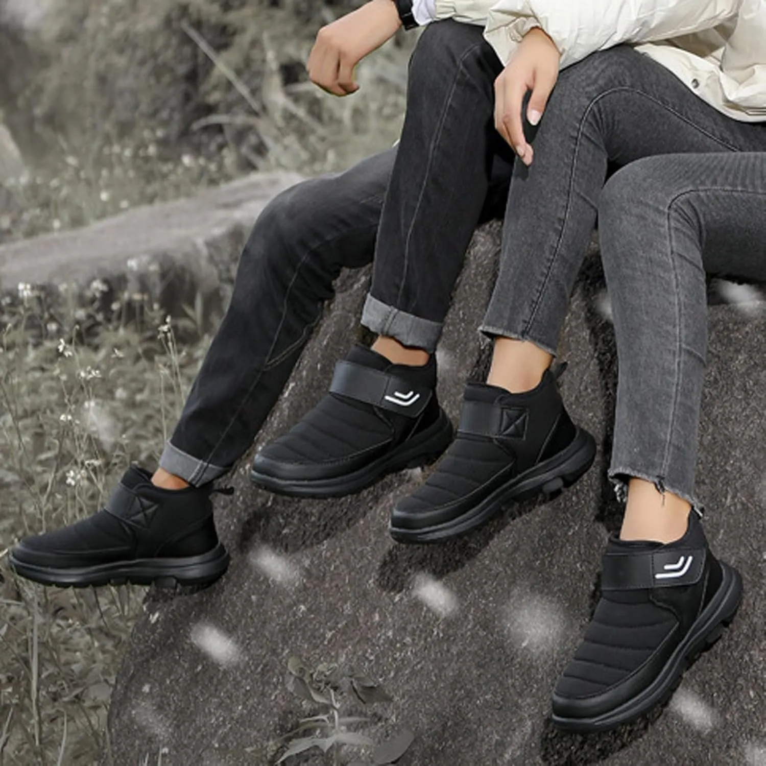 Women's Snow Boots Waterproof Fuzzy Furry Lined Winter Boots Cold-Weather Non-Slip Ankle Boots Comfortable Slip on Ladies Hiking Walking Shoes Sneakers
