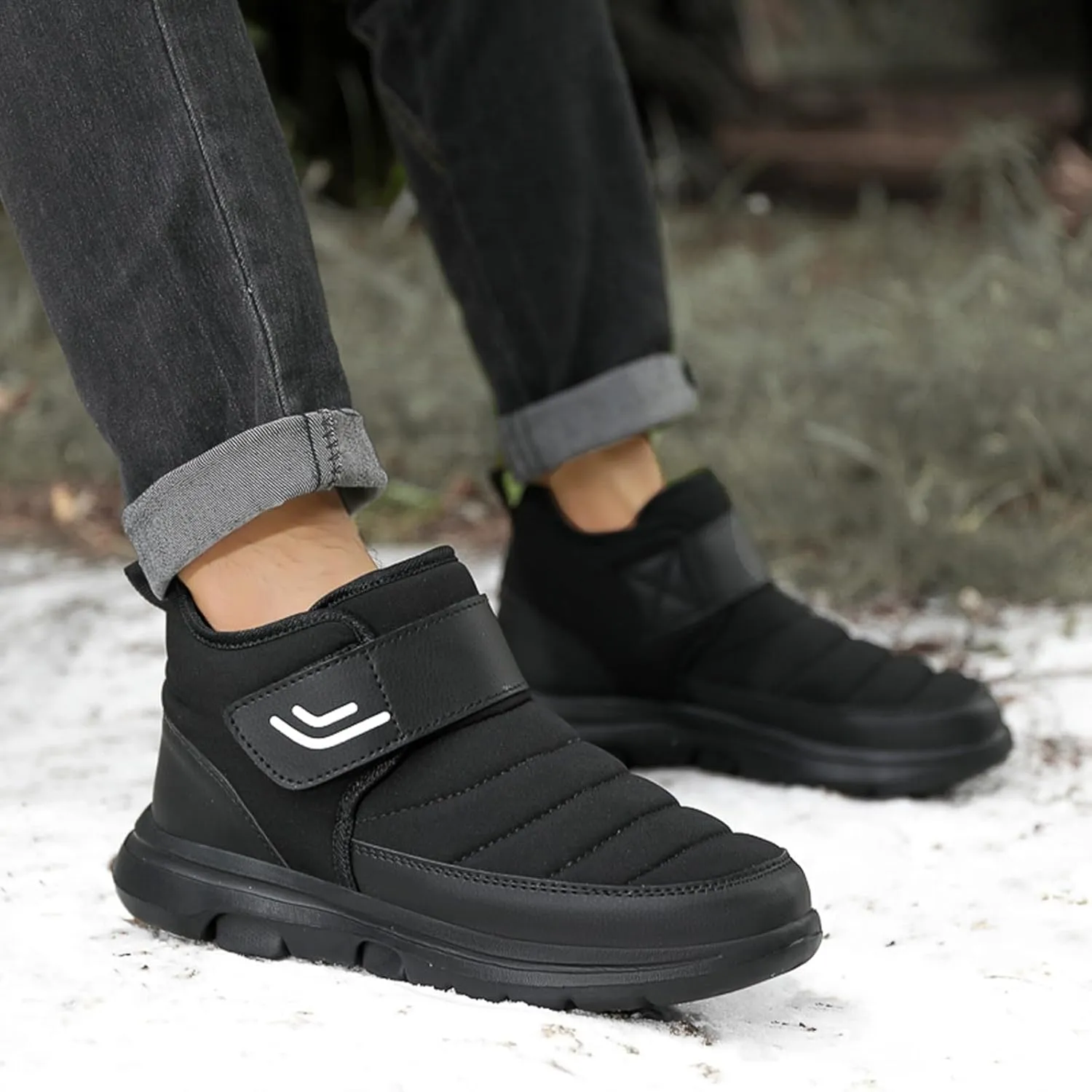 Women's Snow Boots Waterproof Fuzzy Furry Lined Winter Boots Cold-Weather Non-Slip Ankle Boots Comfortable Slip on Ladies Hiking Walking Shoes Sneakers